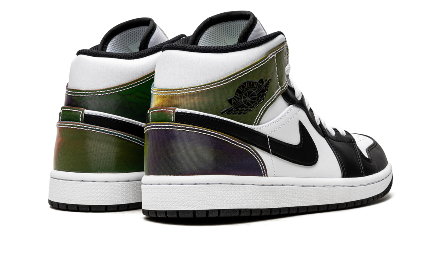 Air Jordan 1 Mid SE "Heat Reactive"