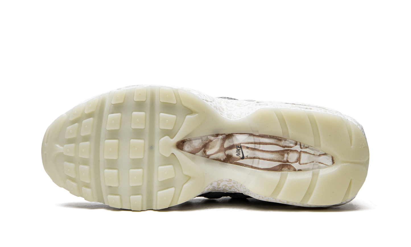 Air Max 95 QS "Light Bone-Glow in the Dark"