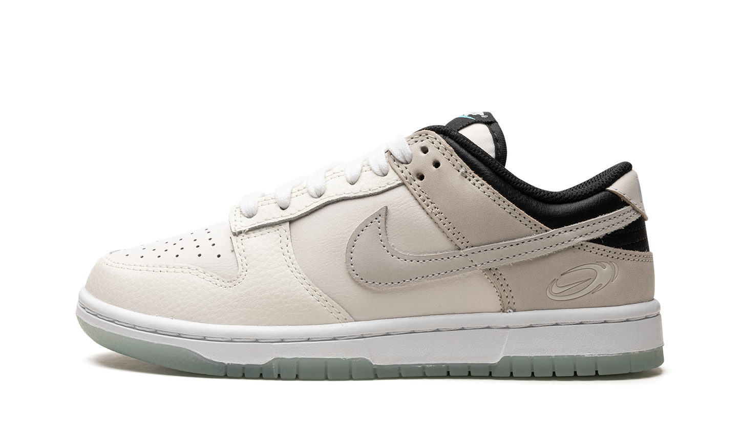 DUNK LOW WMNS "Supersonic"