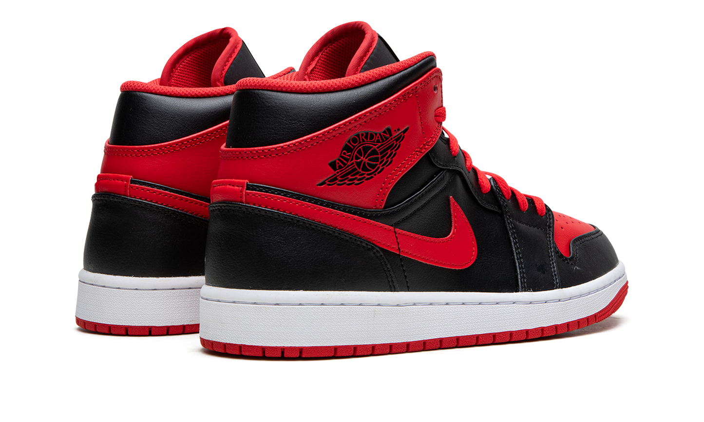 Air Jordan 1 Mid "Alternate Bred"