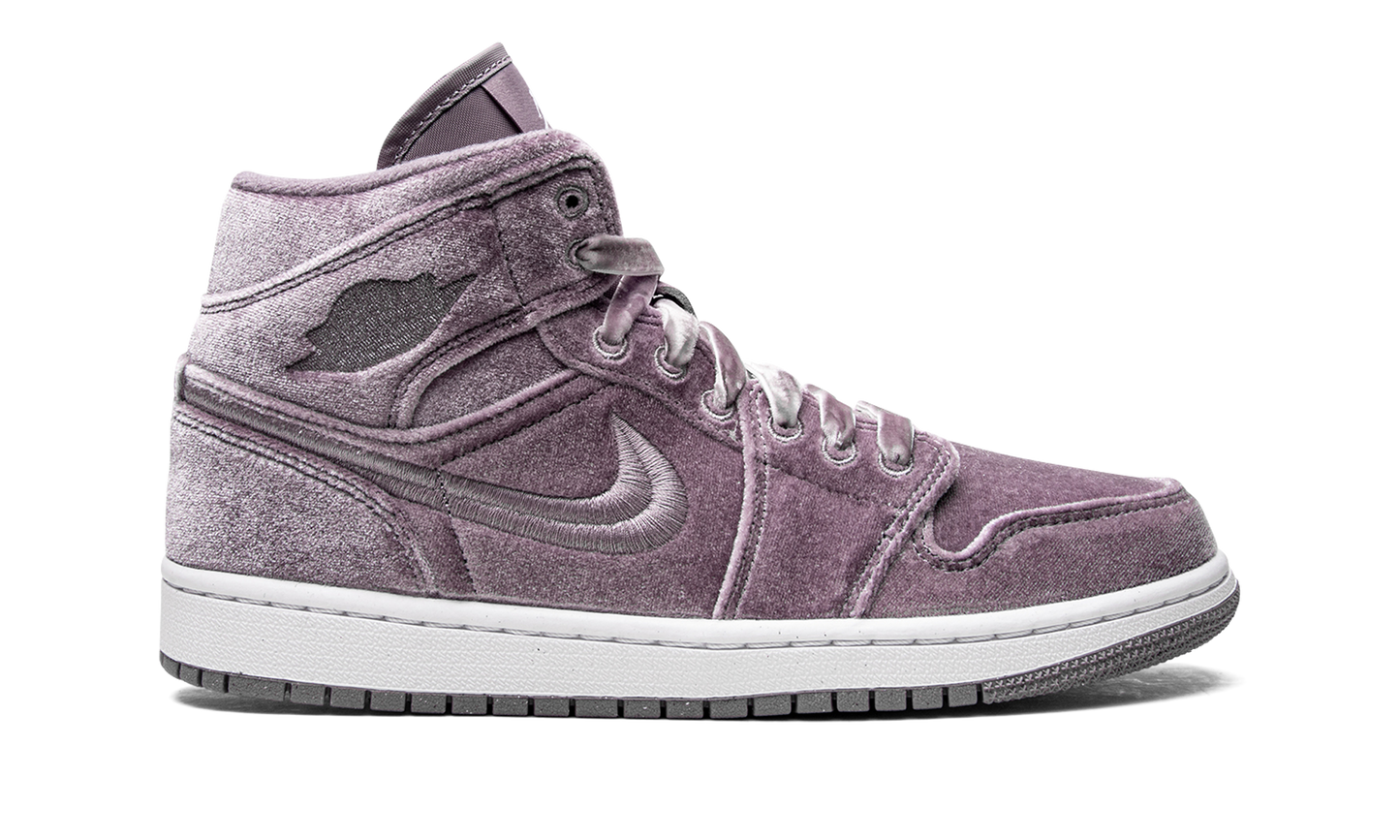 AIR JORDAN 1 MID SE WMNS "Purple Velvet"