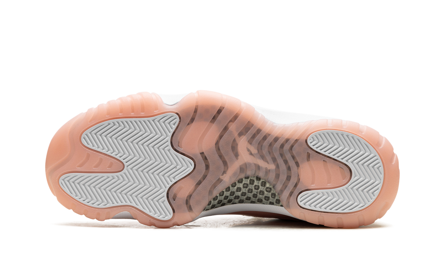 Air Jordan 11 Low WMNS "Legend Pink"