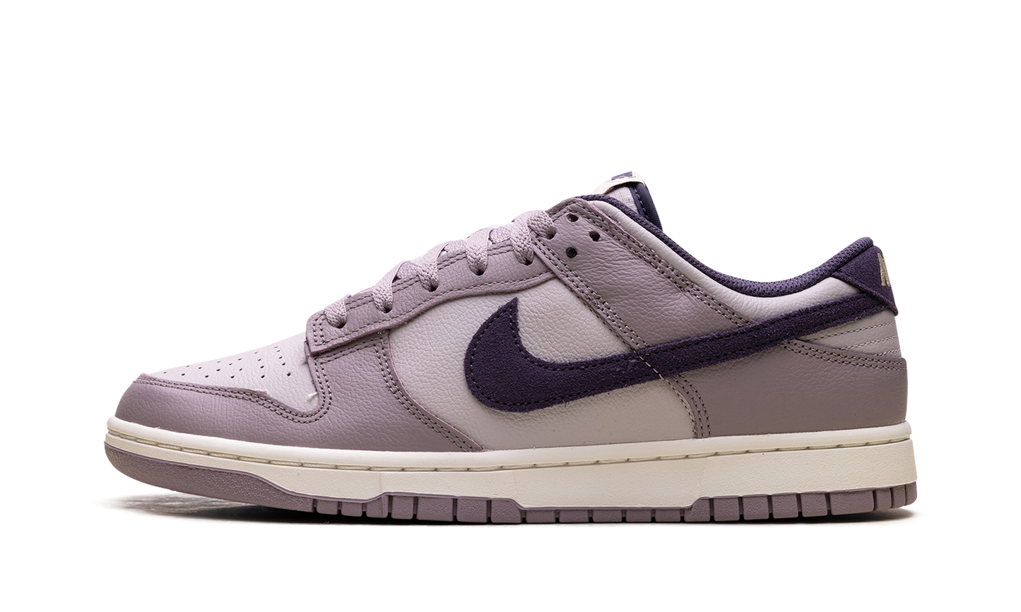 Dunk Low SE "Light Violet Ore"