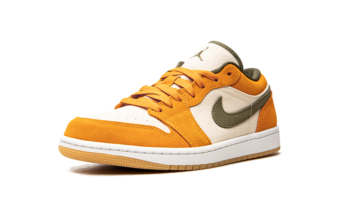 Air Jordan 1 Low SE "Light Curry"