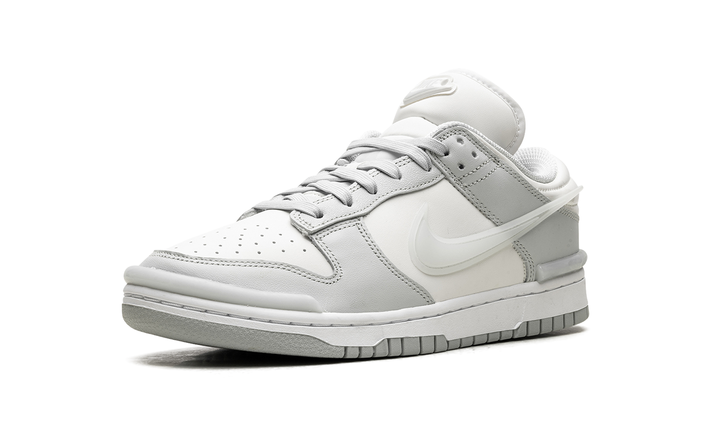 Dunk Low Twist WMNS "LIGHT SILVER"