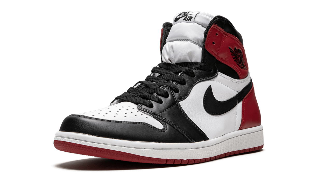 Air Jordan 1 Retro High OG "Black Toe 2016"