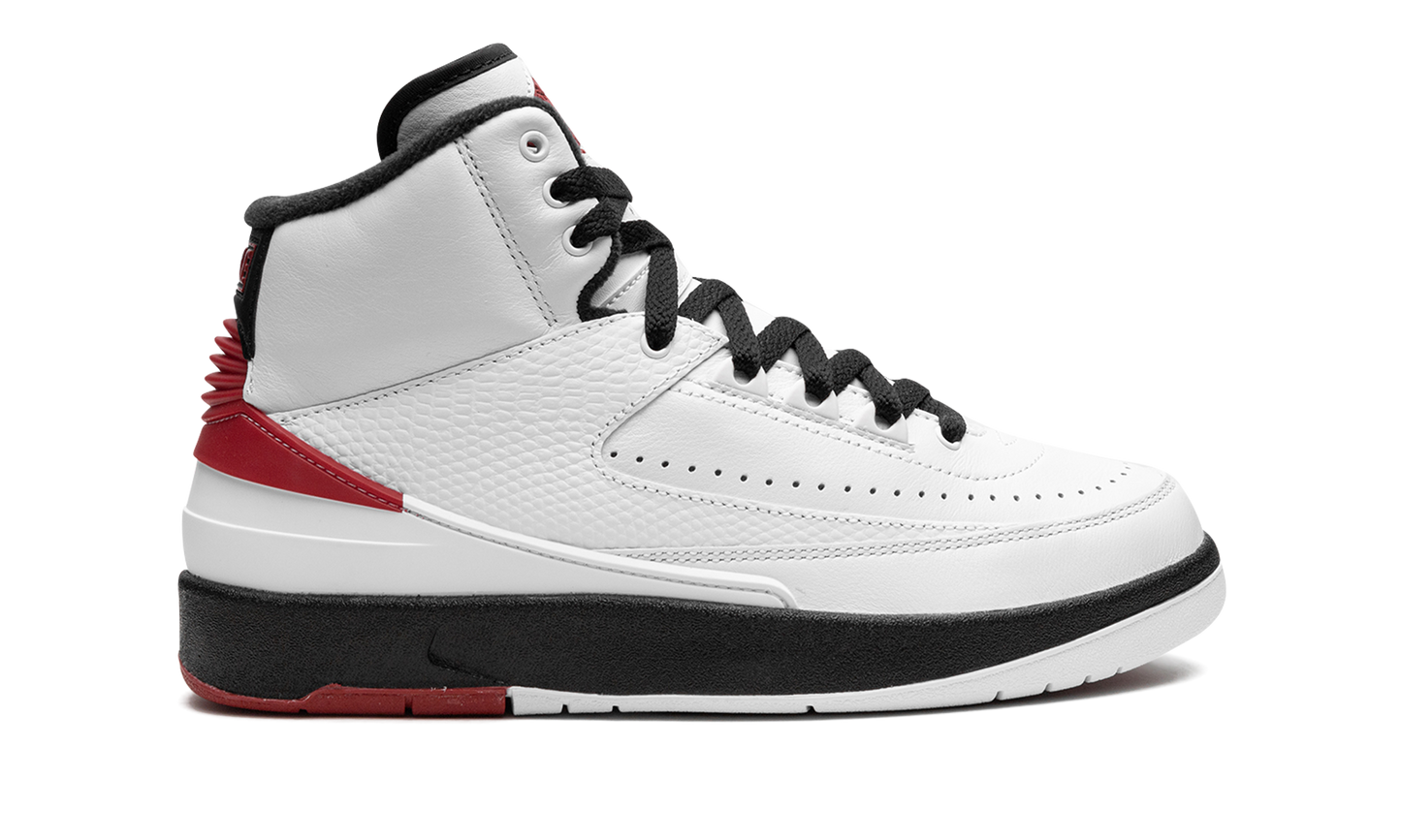 Jordan 2 Retro WMNS "Chicago (2022)"