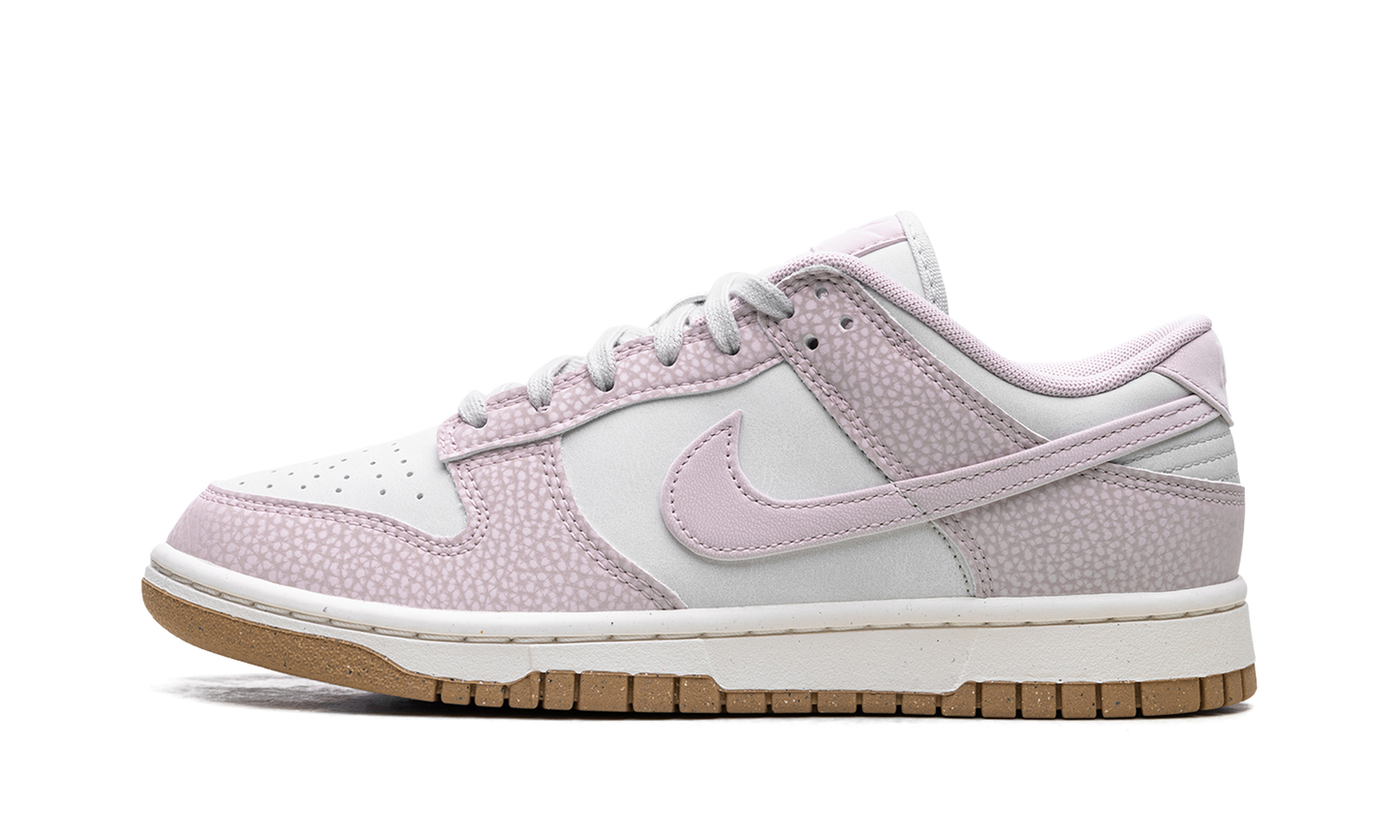 Dunk Low WMNS "Platinum Violet"