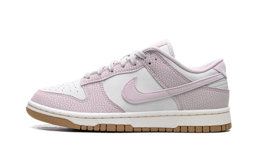 Dunk Low WMNS "Platinum Violet"