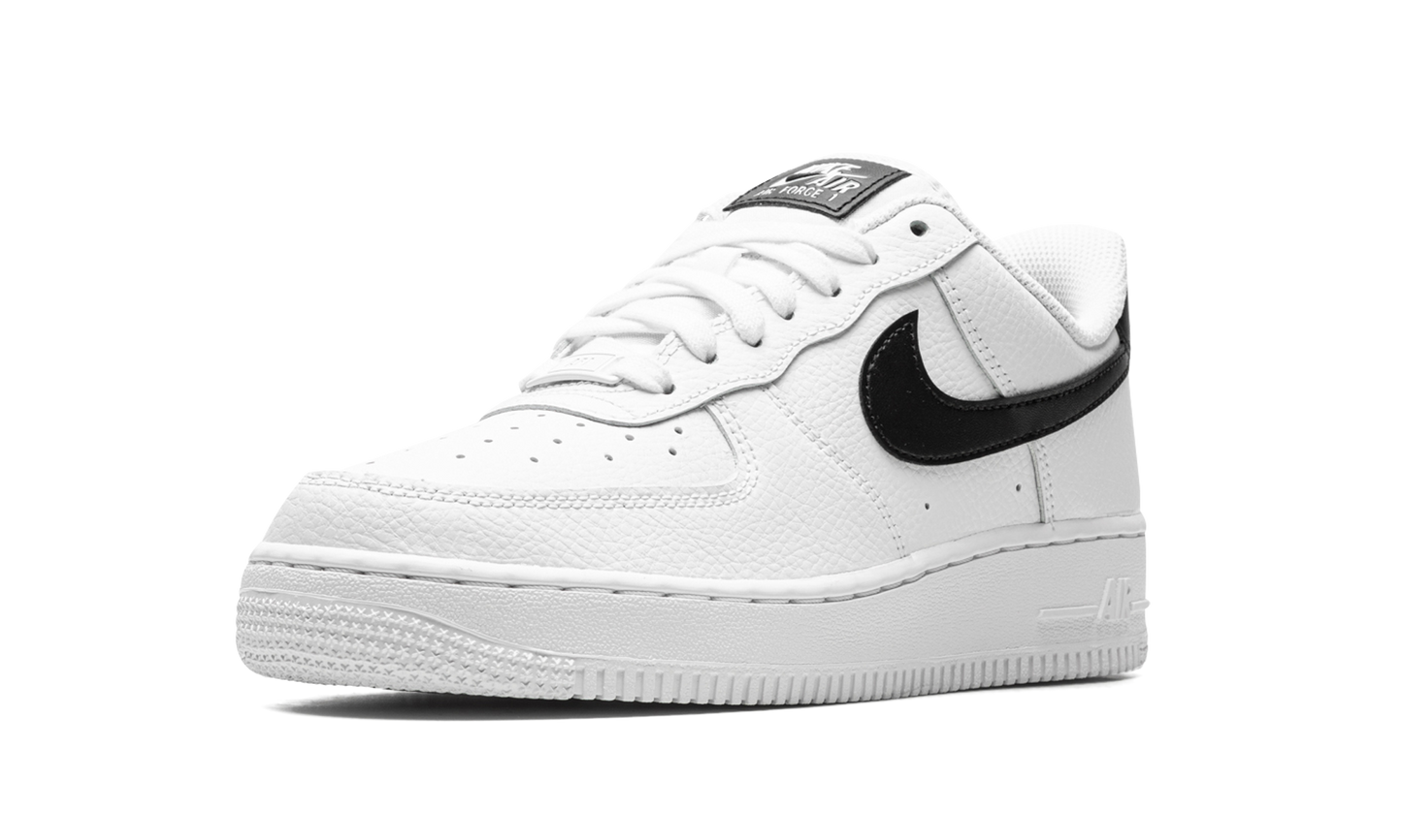 AIR FORCE 1 '07 MNS WMNS "White/Black"