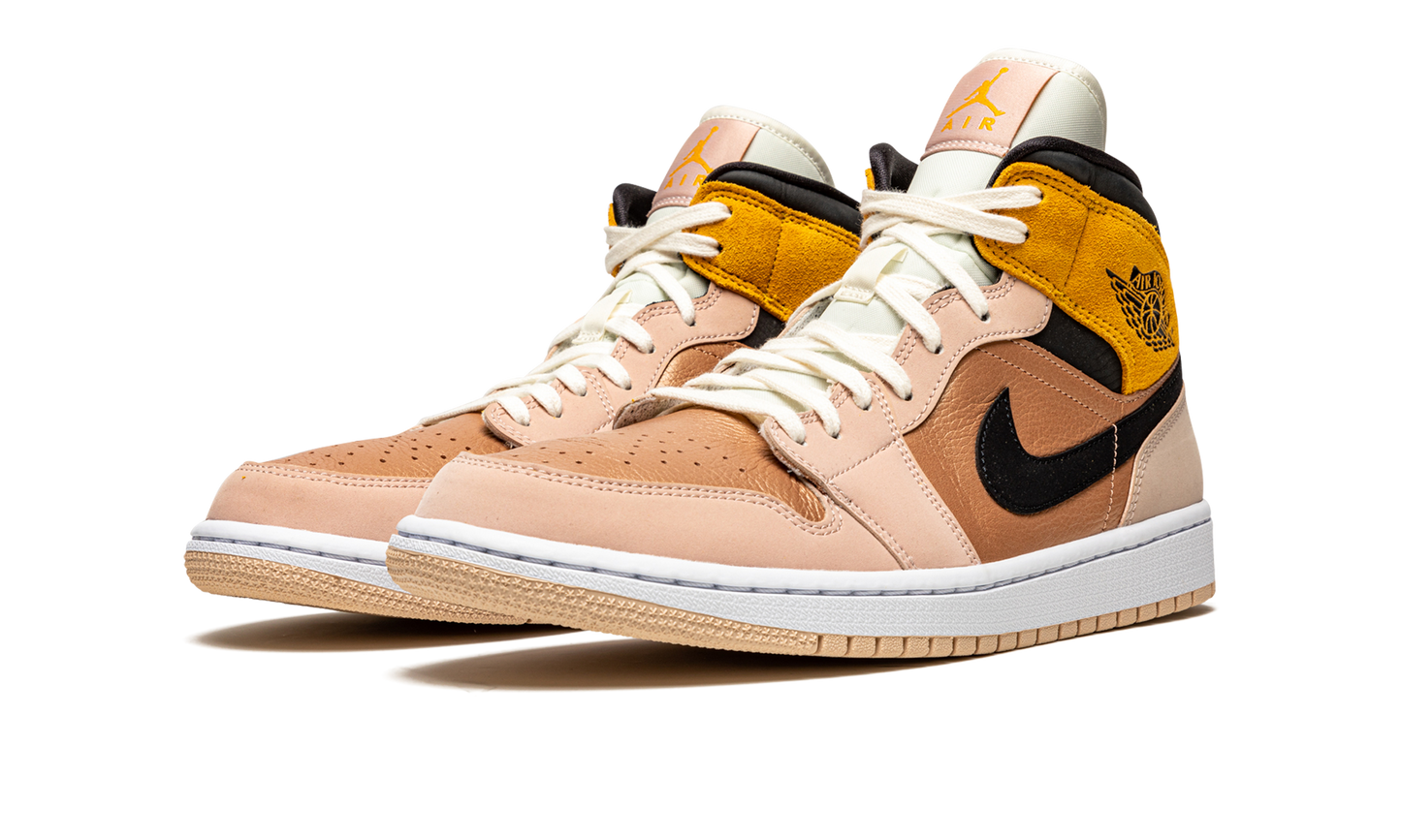 AIR JORDAN 1 MID SE WMNS "Particle Beige"