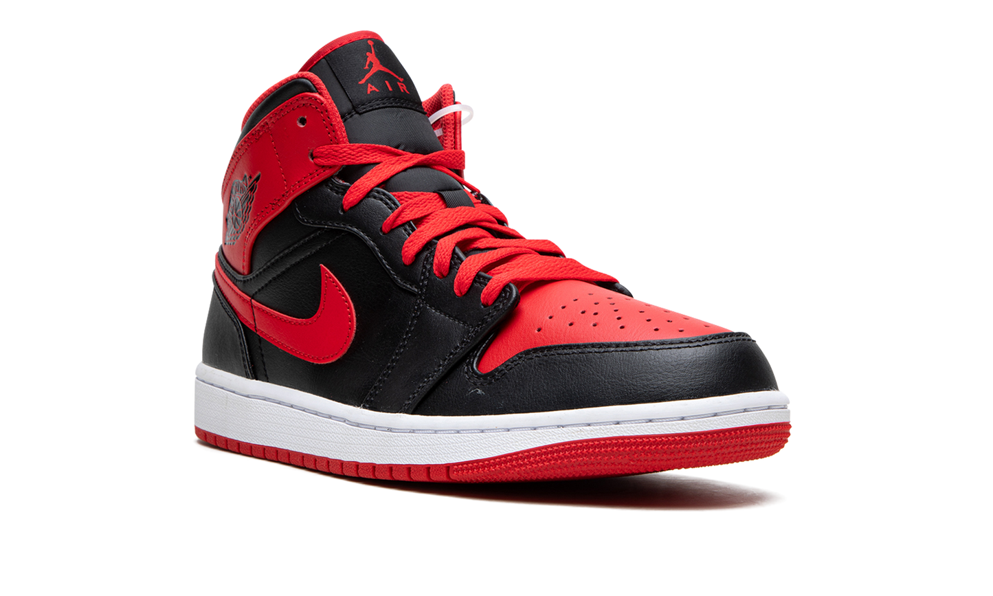 Air Jordan 1 Mid "Alternate Bred"