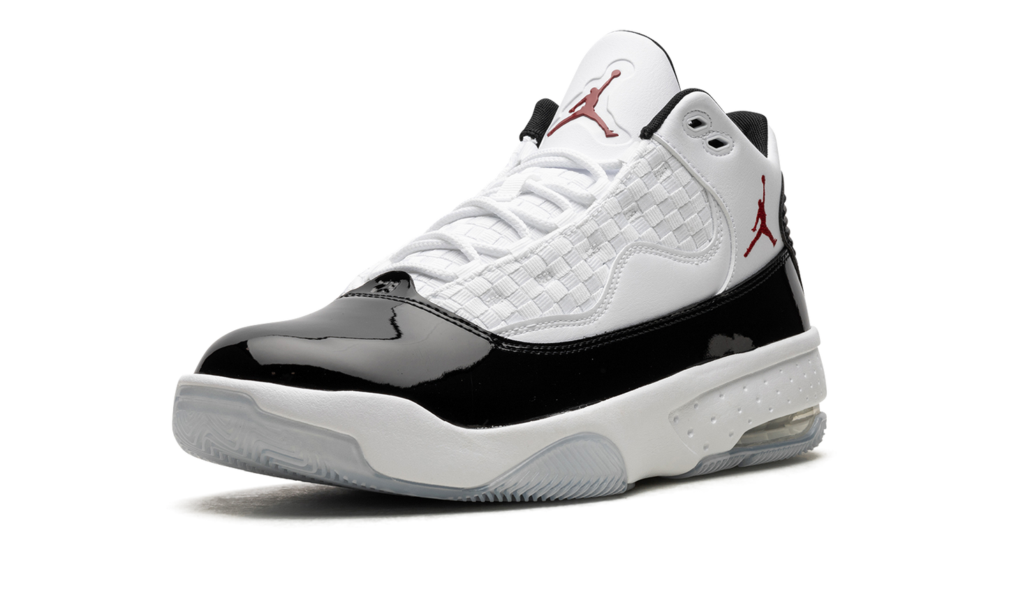 Jordan Max Aura 2 "Gym Red"