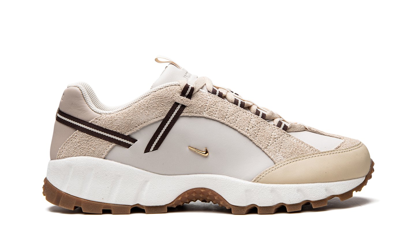 AIR HUMARA LX WMNS "Jacquemus - Beige"