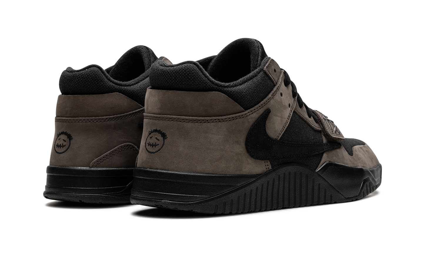 Jumpman Jack TR "Travis Scott - Dark Mocha"