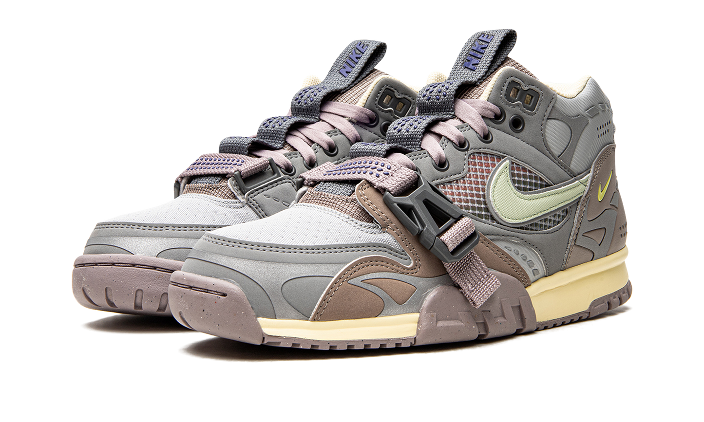 Air Trainer 1 SP "Light Smoke"