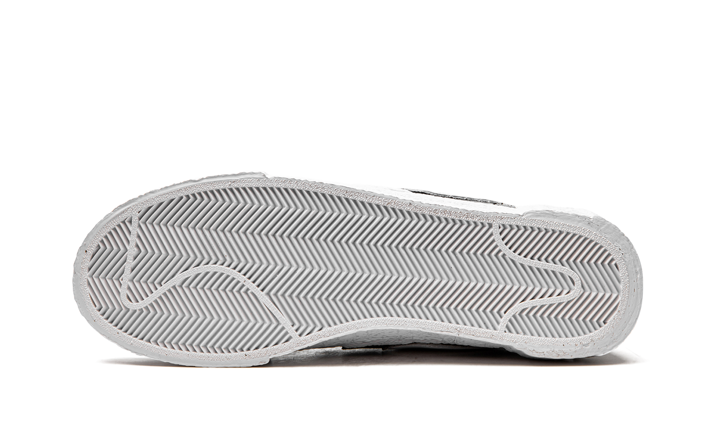 Blazer Low "Sacai - Black Patent Leather"