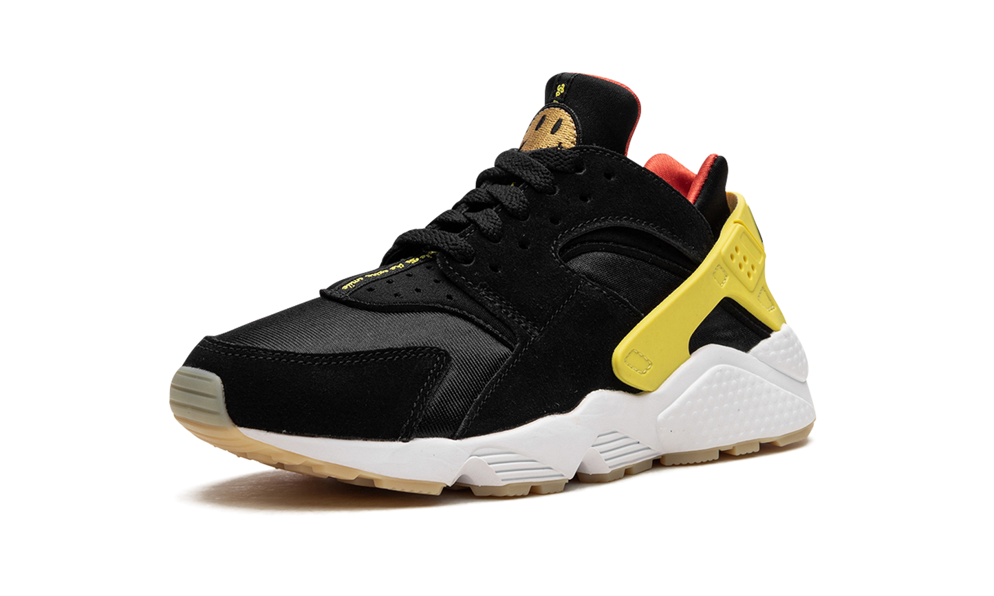 AIR HUARACHE WMNS "Go the Extra Smile"