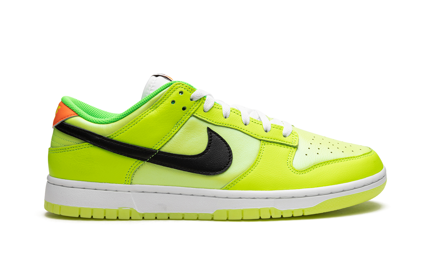 Dunk Low "Glow in the Dark"