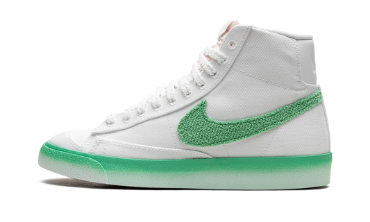 BLAZER MID '77 WMNS "Green Fade"