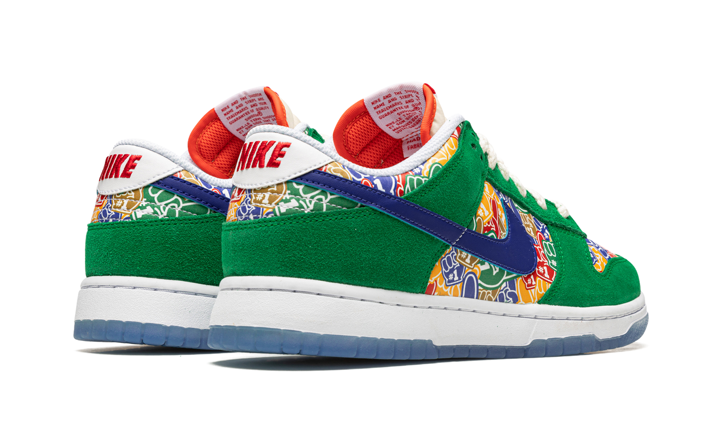 Dunk Low "Foam Finger"