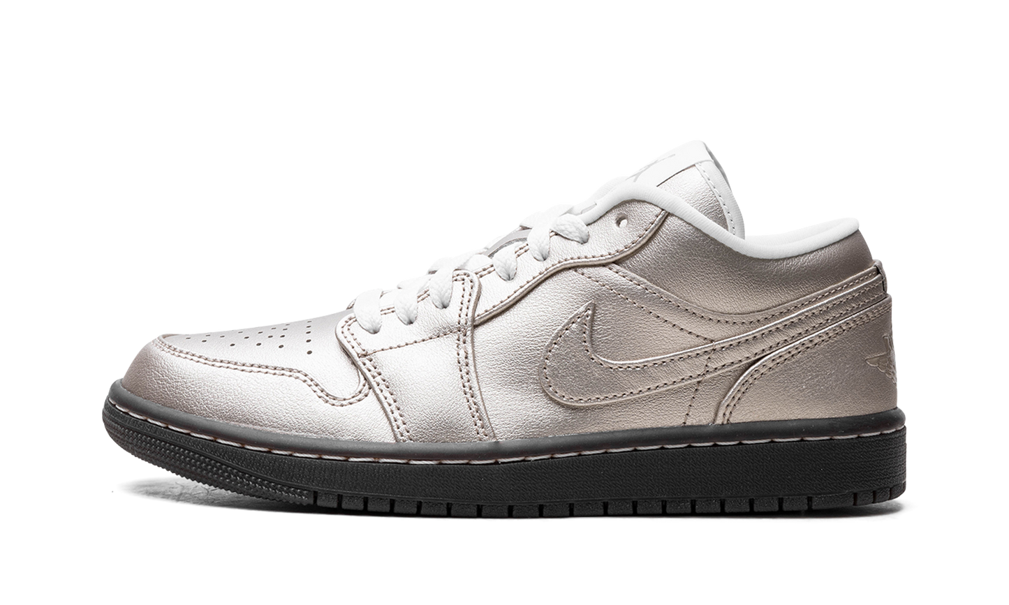Air Jordan 1 Low SE WMNS "Metallic Zinc"
