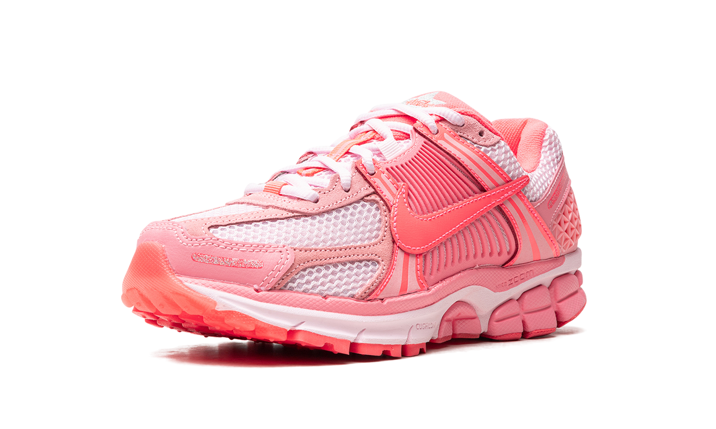 ZOOM VOMERO 5 WMNS "Triple Pink"