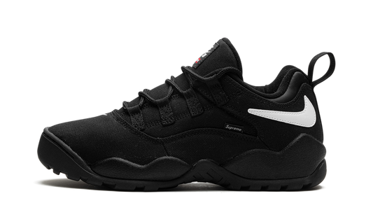 SB Darwin Low "Supreme - Black"