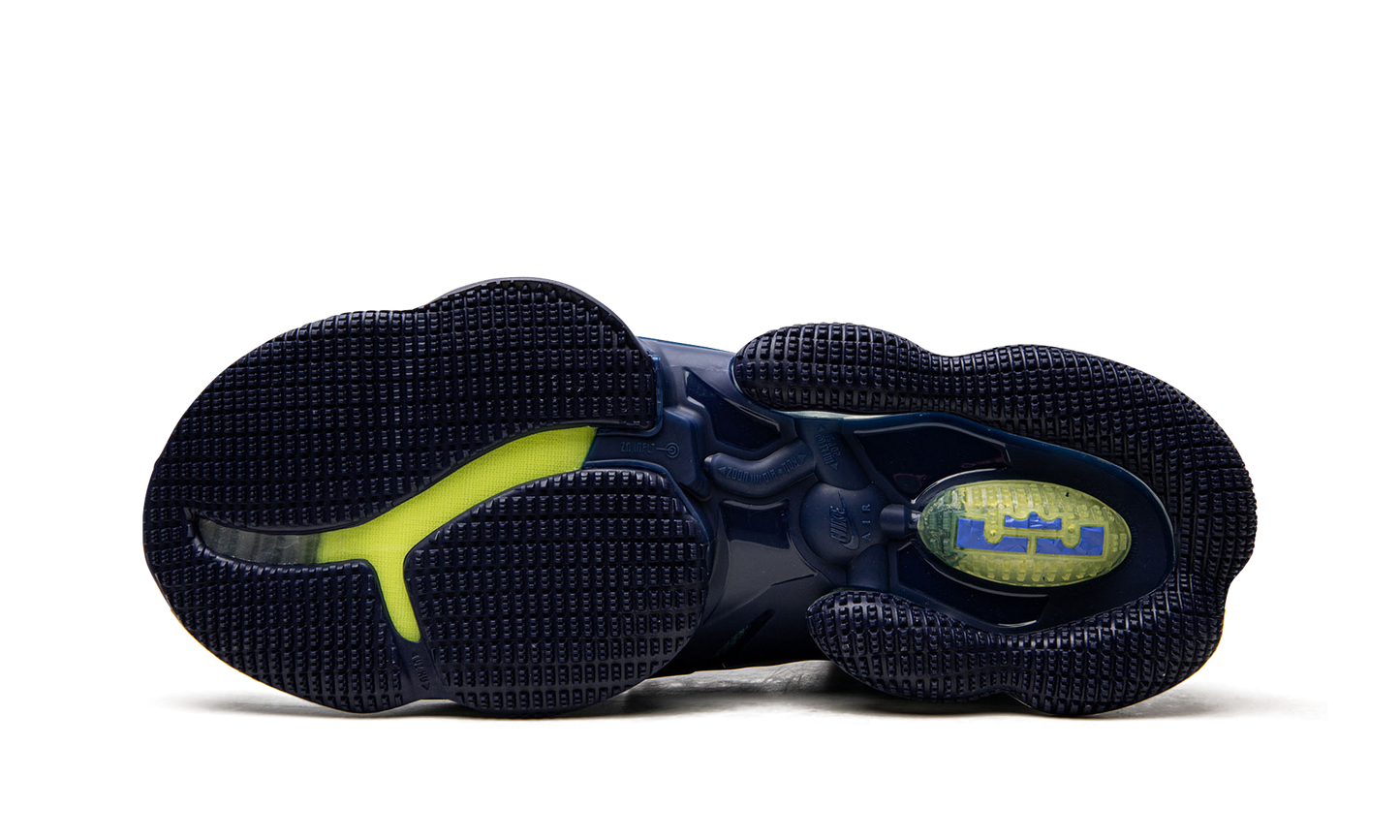 LeBron 19 "Fast Food"