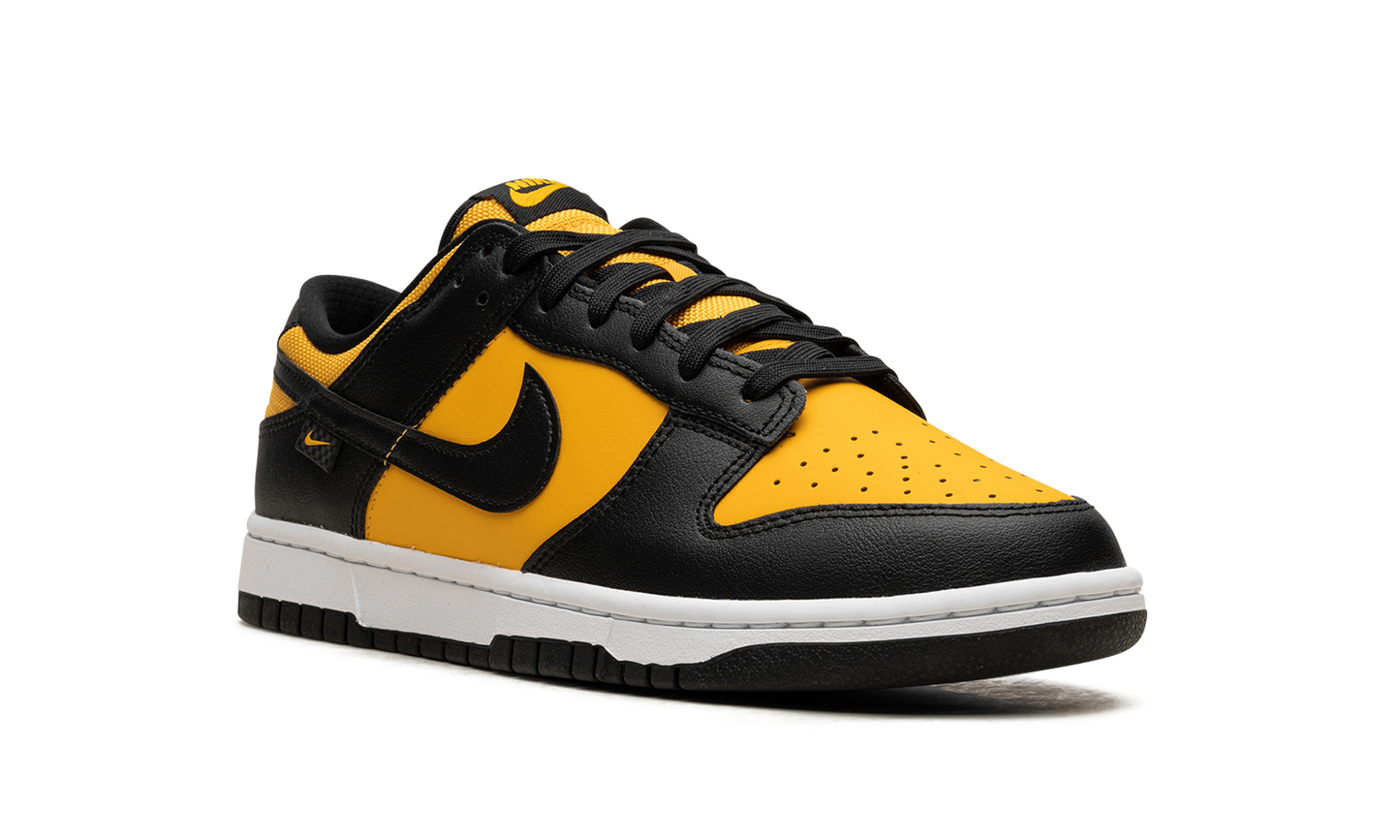 Dunk Low "Black University Gold"
