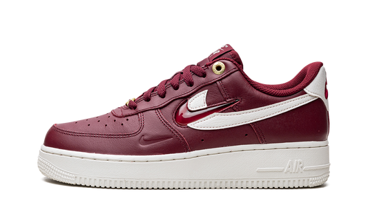 AIR FORCE 1 LO WMNS "Logo Pack - Deep Red"