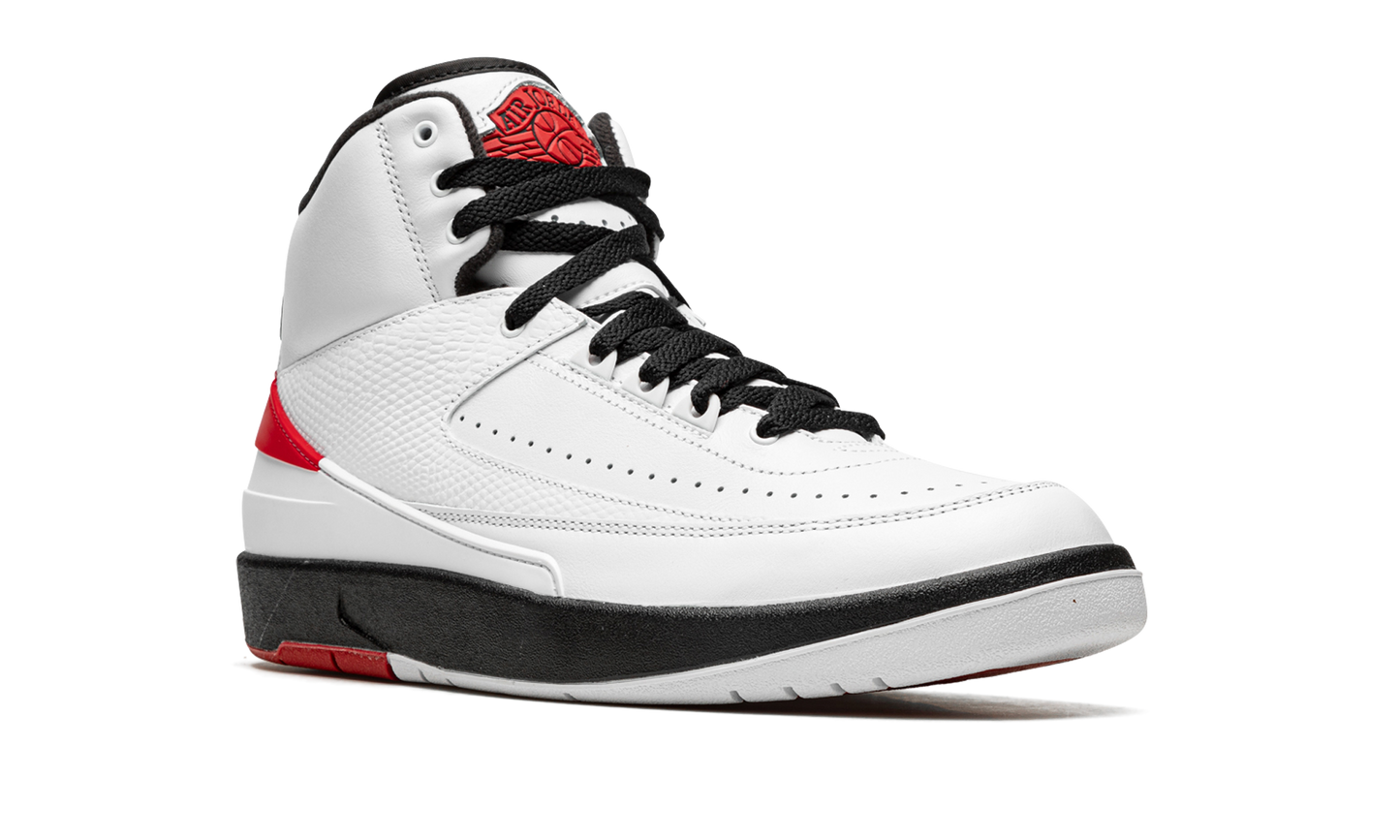 Air Jordan 2 Retro OG "Chicago 2022"