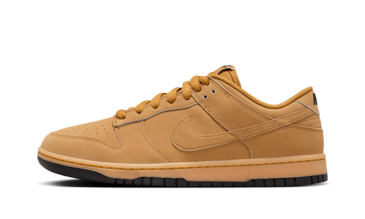 Dunk Low Retro SE "Wheat Gum"