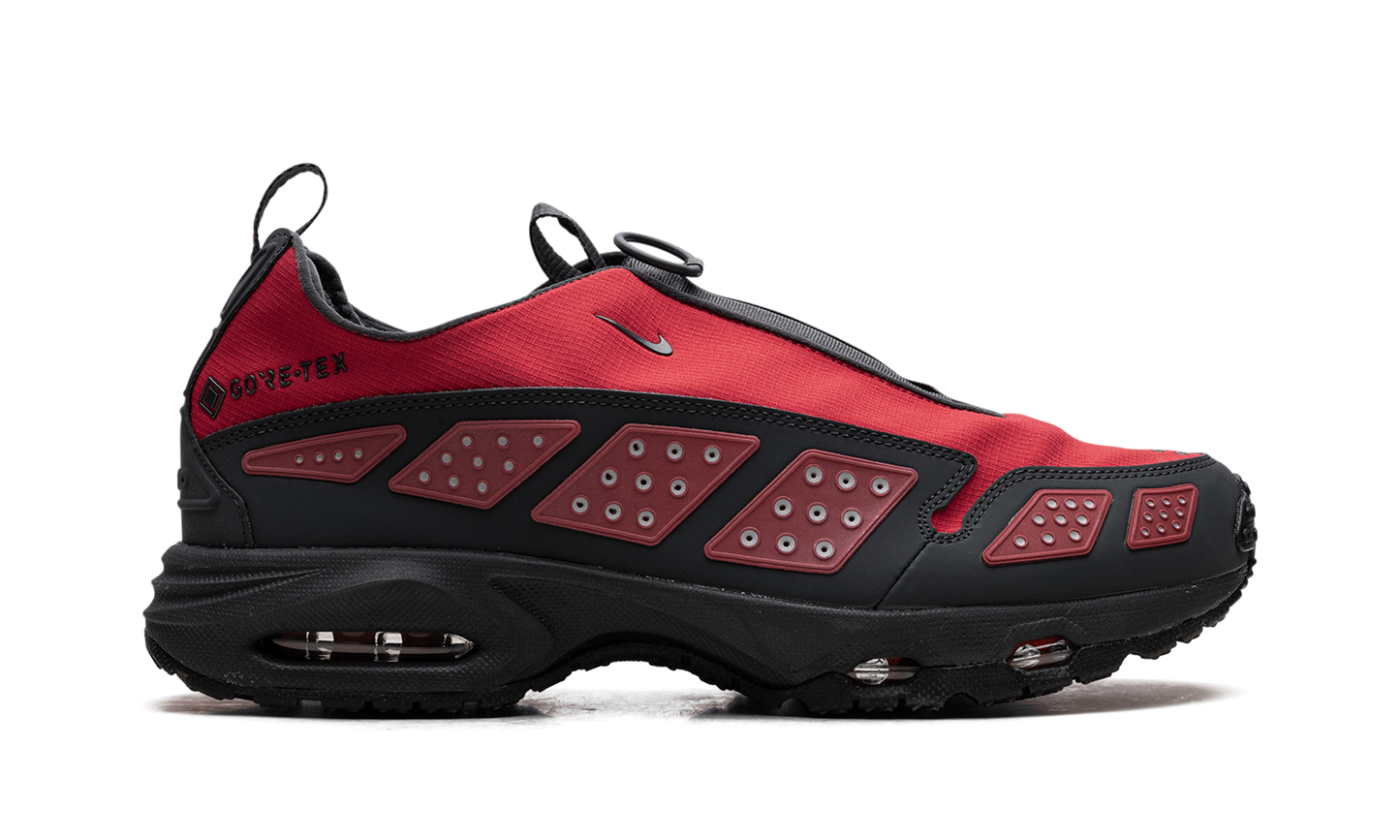 Air Max SNDR GTX WMNS "Hyper Crimson"