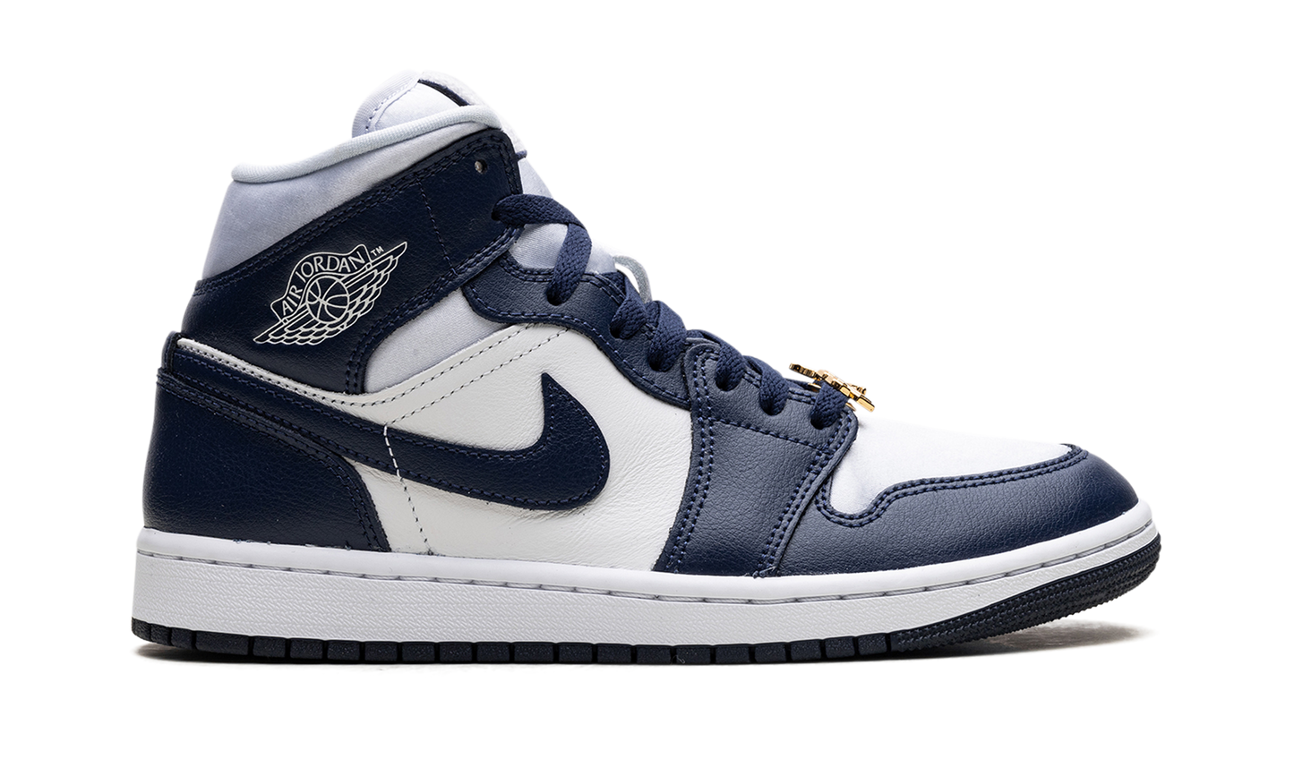 Jordan 1 Mid WMNS "Football Grey White Midnight Navy"