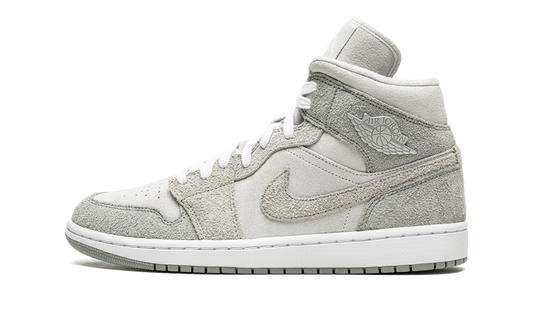 AIR JORDAN 1 MID SE WMNS "Grey Fleece"