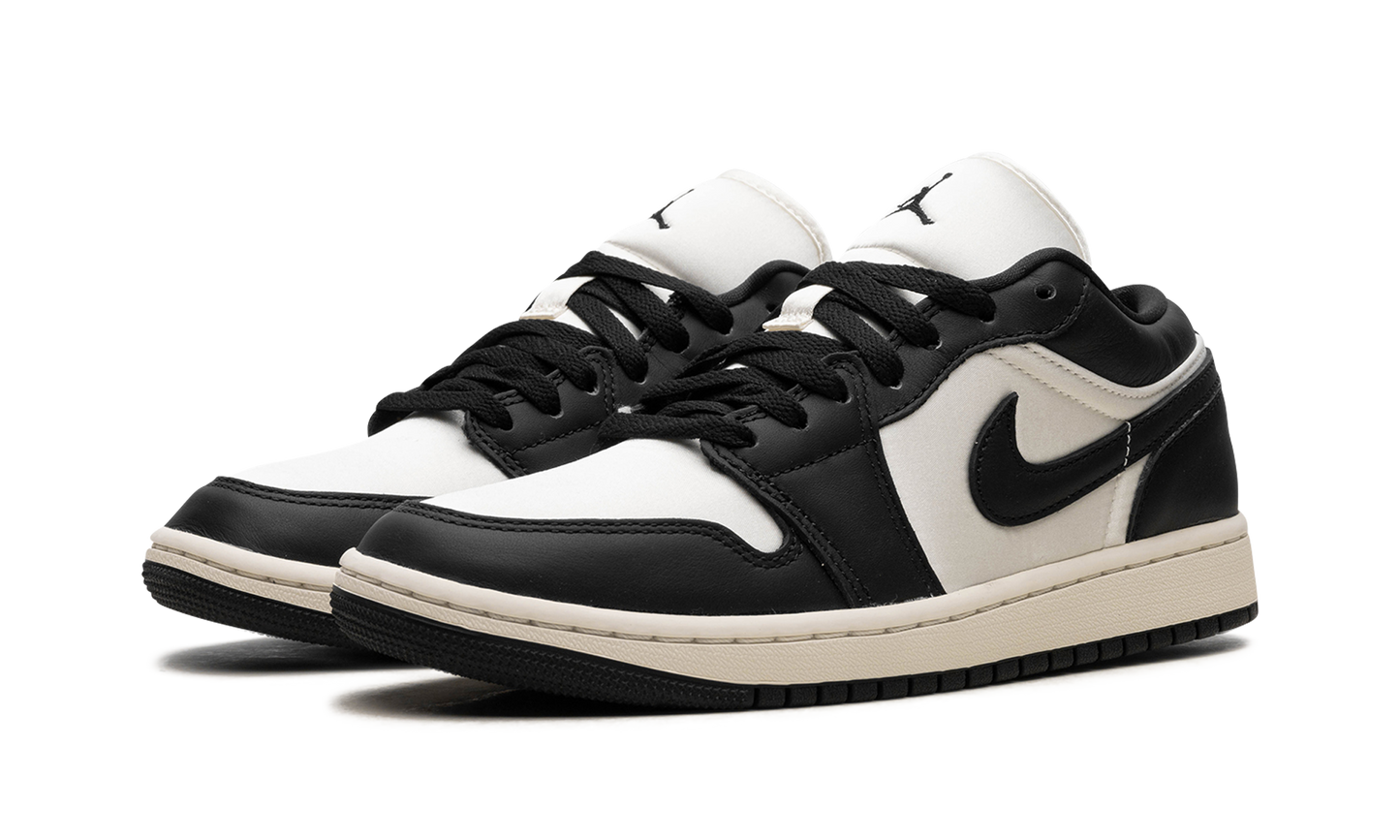 Air Jordan 1 Low WMNS "Vintage Panda"