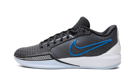 Sabrina 1 "Family Bonds"