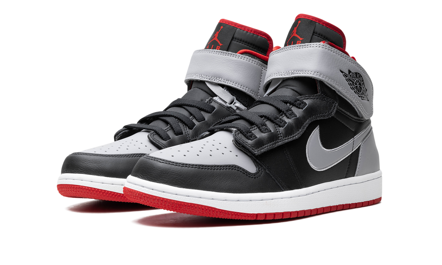 Air Jordan 1 HIGH FLYEASE "BLACK CEMENT"