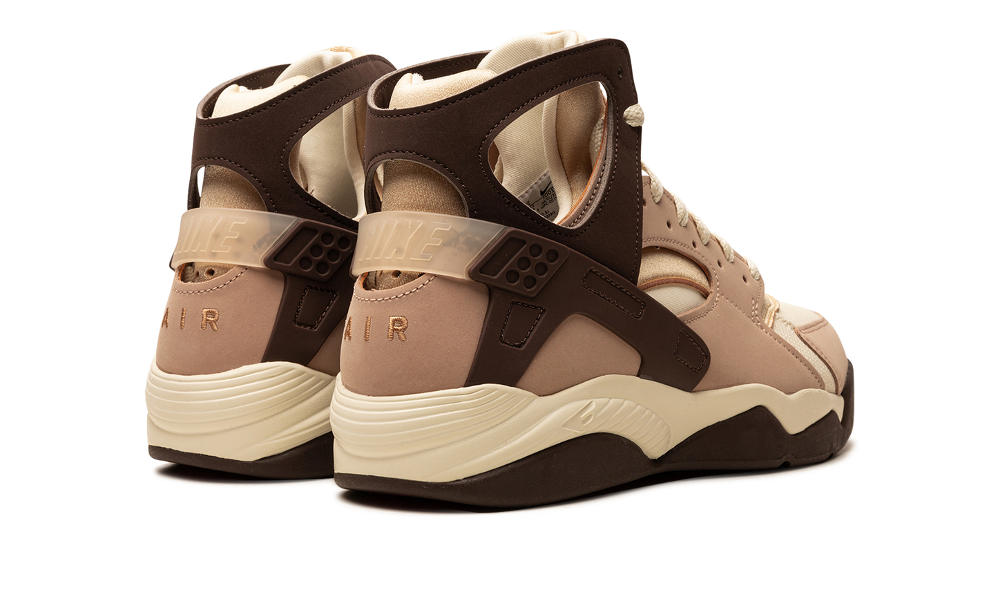 Air Flight Huarache "Baroque Brown"