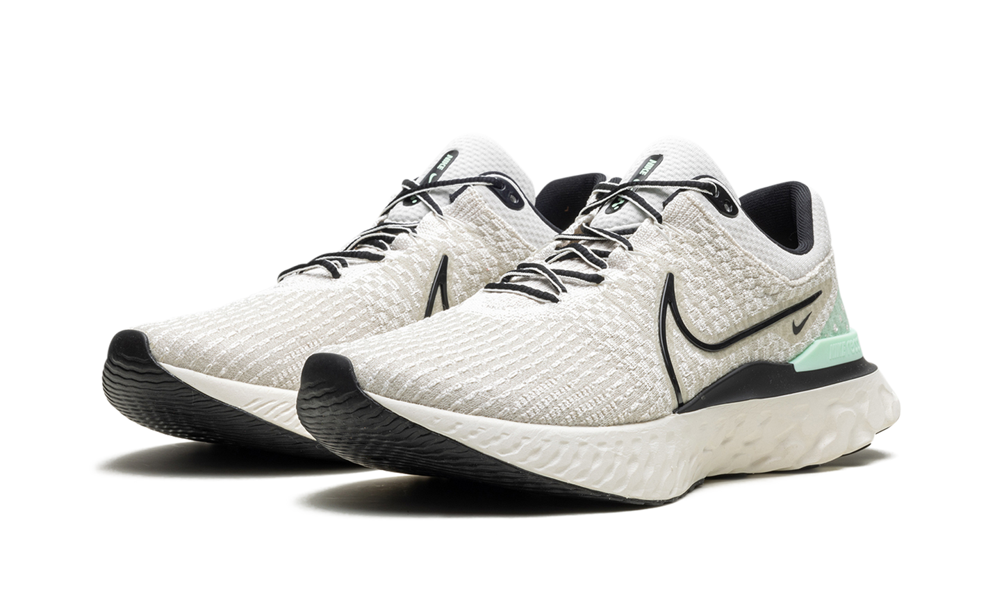 React Infinity Run Flyknit 3 "Phantom Black Mint"