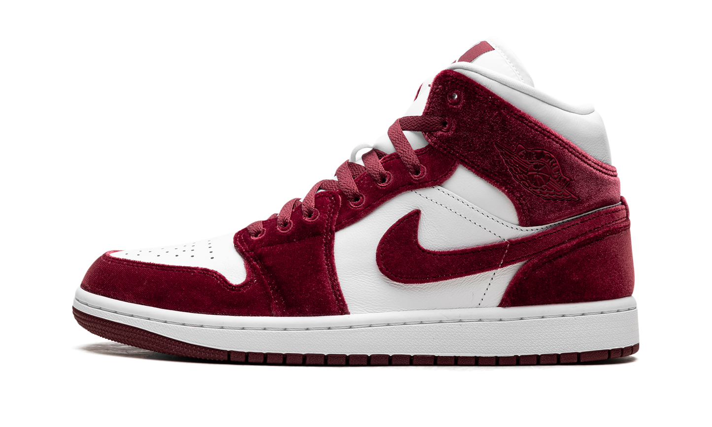 JORDAN 1 MID SE WMNS "Red Velvet"
