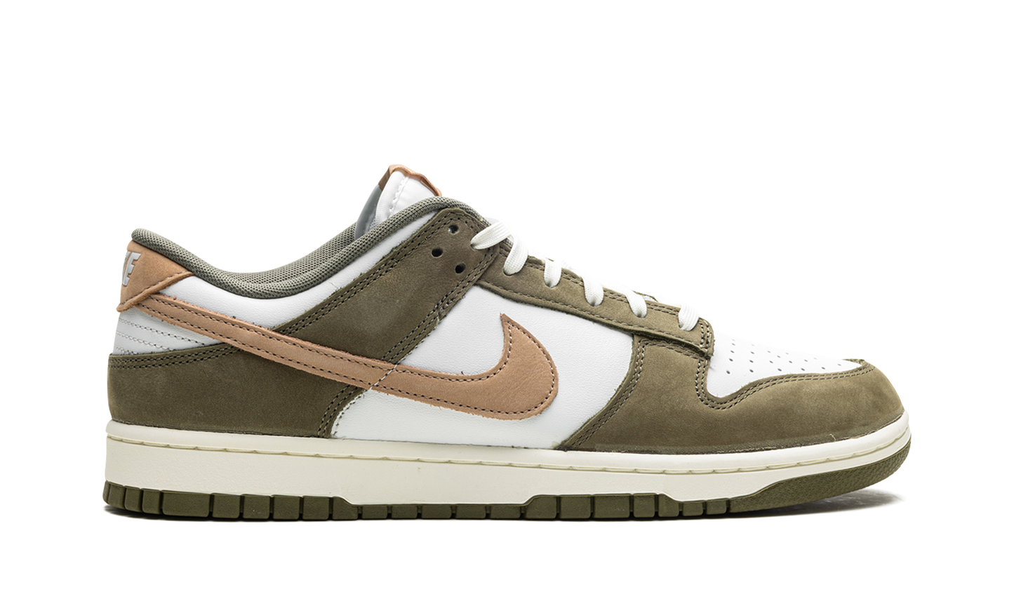 Dunk Low "Medium Olive"