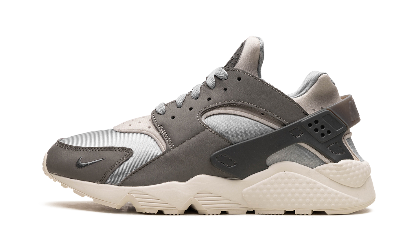 AIR HUARACHE "LIGHT SMOKE GREY"