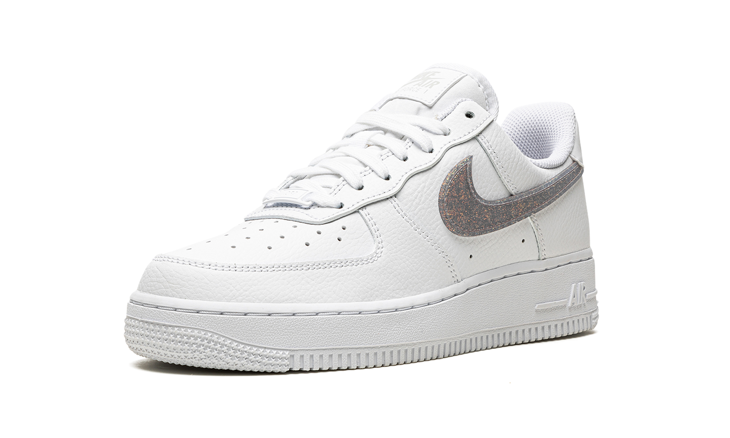AIR FORCE 1 '07 ESS WMNS "Glitter Swoosh - Canyon Purple"