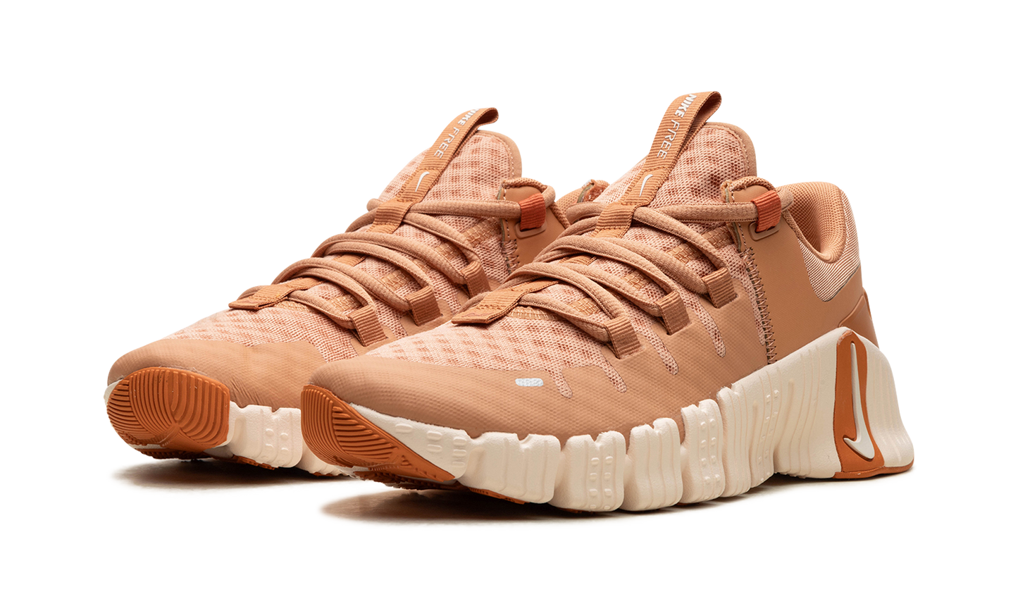 FREE METCON 5 WMNS "Amber Brown"