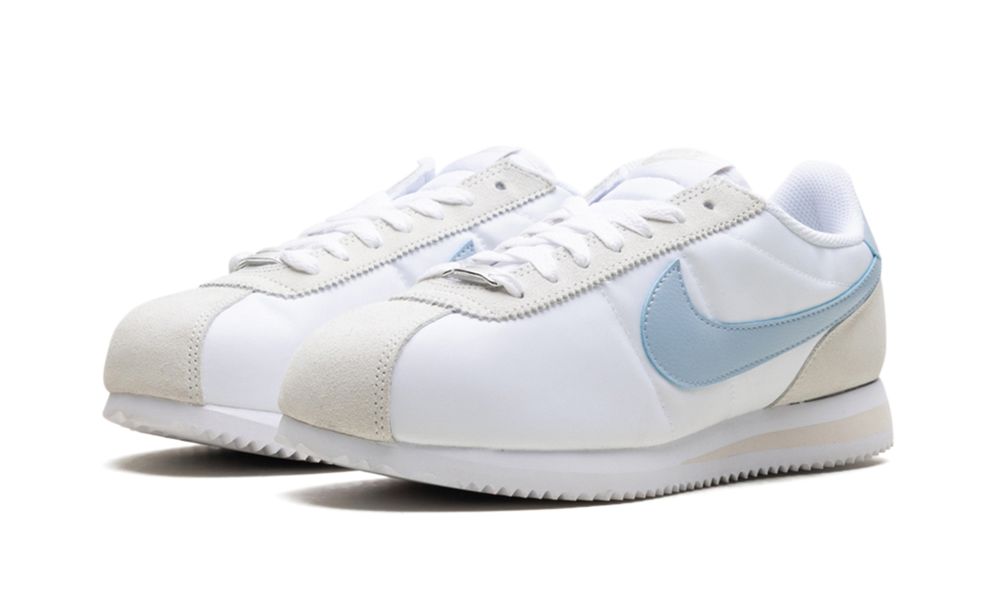 Cortez WMNS "White/Light Armory Blue/Light Orewood Brown"