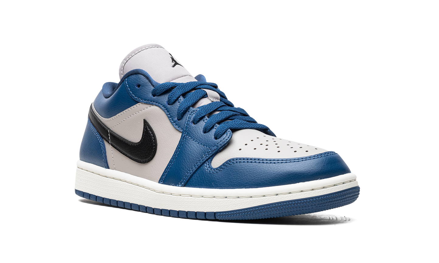 Air Jordan 1 Low WMNS "French Blue"