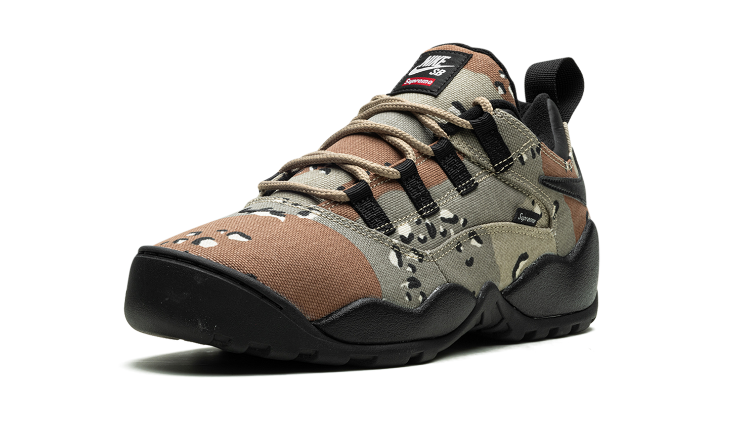 SB Darwin Low "Supreme - Khaki"