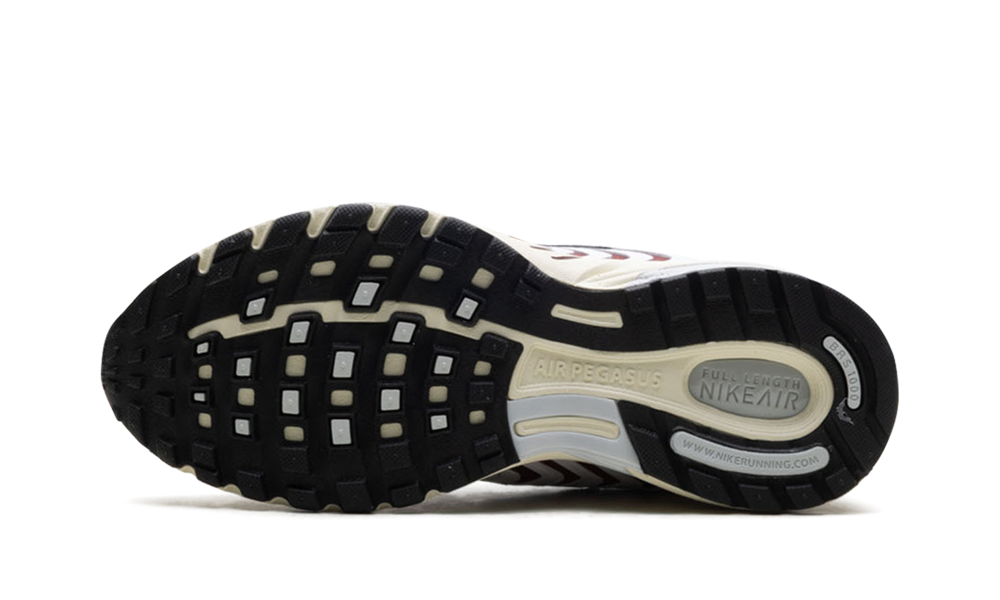 Air Peg 2K5 WMNS "Dark Team Red"